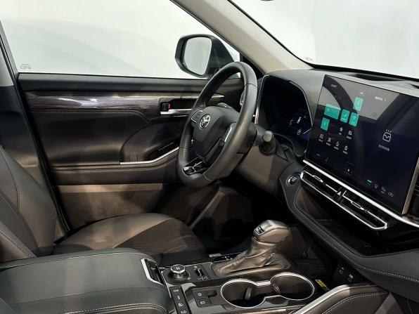 Toyota Highlander IV (XU70) с пробегом 2026 года, цена 5 530 000 рублей, 18 км, внедорожник, Автокод Объявления