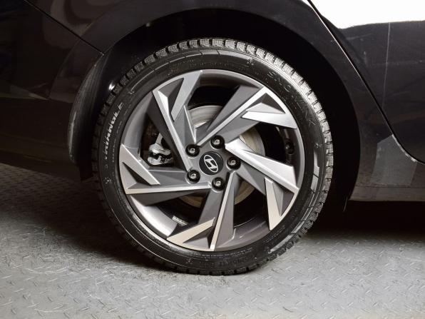Hyundai Elantra VII (CN7) Рестайлинг с пробегом 2025 года, цена 2 499 995 рублей, 30 км, седан, Автокод Объявления