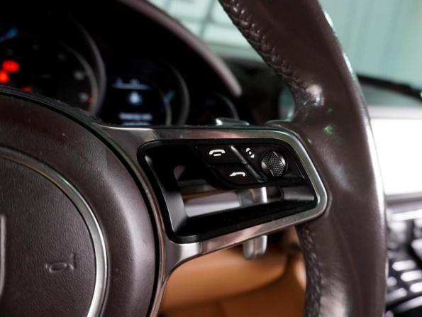 Porsche Cayenne II Рестайлинг (958) с пробегом 2015 года, цена 3 699 000 рублей, 130103 км, внедорожник, Автокод Объявления