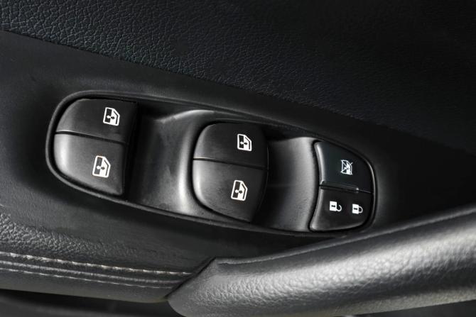 Nissan Qashqai II Рестайлинг с пробегом 2021 года, цена 2 299 000 рублей, 49736 км, внедорожник, Автокод Объявления
