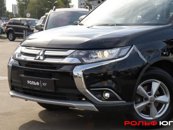 Mitsubishi Outlander III Рестайлинг 2 с пробегом 2018 года, цена 1 998 000 рублей, 41584 км, внедорожник, Автокод Объявления