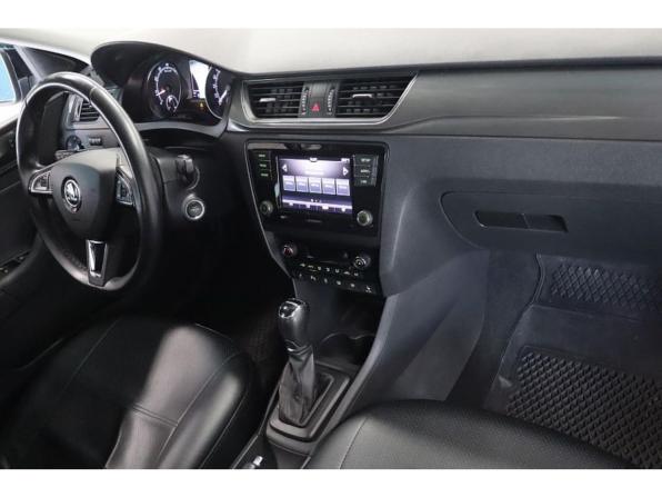 Skoda Rapid I Рестайлинг с пробегом 2019 года, цена 1 385 000 рублей, 79600 км, лифтбек, Автокод Объявления