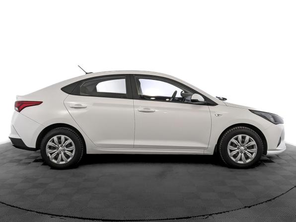 Hyundai Solaris II Рестайлинг с пробегом 2021 года, цена 1 310 000 рублей, 195522 км, седан, Автокод Объявления