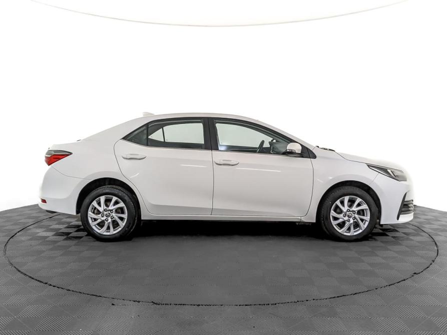 Toyota Corolla XI (E160 E170 E180) Рестайлинг 1 Москва  - изображение 4