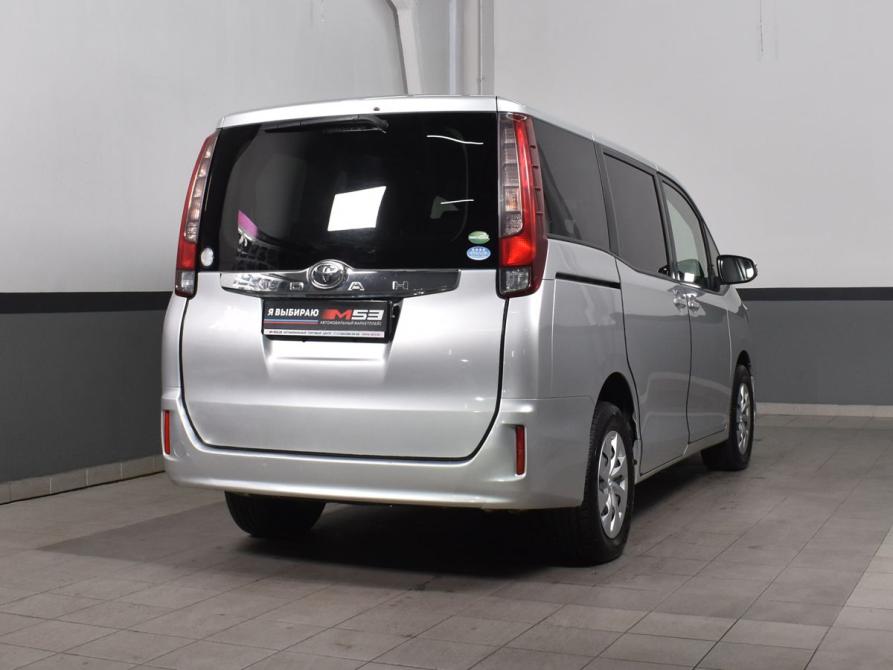 Toyota Noah III (R80) Кемерово  - изображение 4
