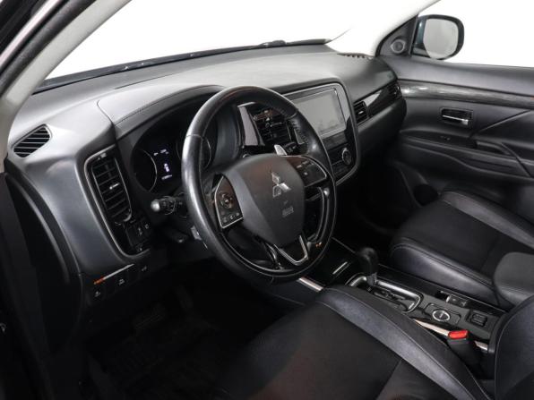 Mitsubishi Outlander III Рестайлинг 3 с пробегом 2018 года, цена 1 900 000 рублей, 173892 км, внедорожник, Автокод Объявления