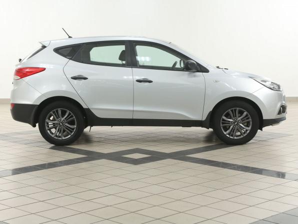 Hyundai ix35 I Рестайлинг с пробегом 2015 года, цена 1 398 000 рублей, 87200 км, внедорожник, Автокод Объявления