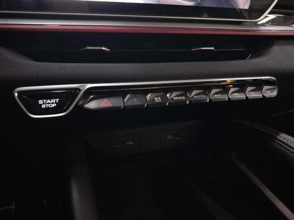 Geely Coolray I Рестайлинг с пробегом 2023 года, цена 2 050 000 рублей, 56000 км, внедорожник, Автокод Объявления