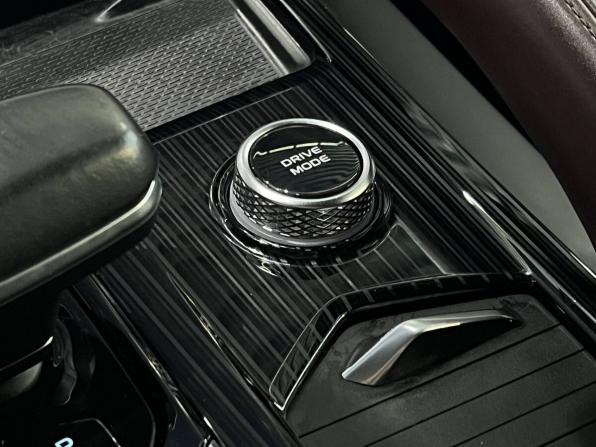 Geely Monjaro I с пробегом 2023 года, цена 2 920 000 рублей, 141200 км, внедорожник, Автокод Объявления