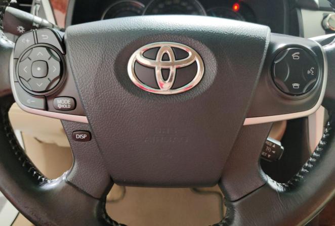 Toyota Camry VII (XV50) Рестайлинг с пробегом 2014 года, цена 1 580 000 рублей, 307114 км, седан, Автокод Объявления