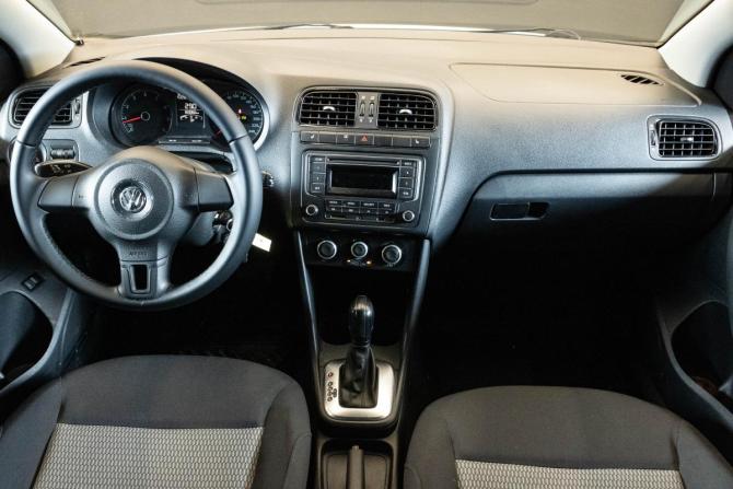 Volkswagen Polo V с пробегом 2014 года, цена 849 000 рублей, 183966 км, седан, Автокод Объявления