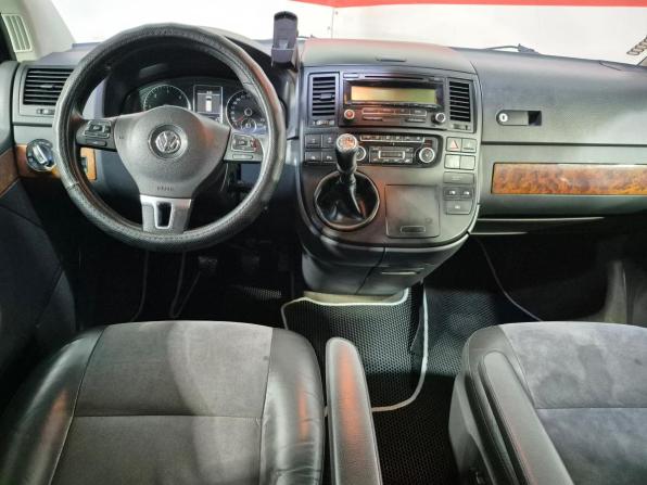 Volkswagen Multivan T5 Рестайлинг с пробегом 2010 года, цена 2 050 000 рублей, 258000 км, минивэн, Автокод Объявления