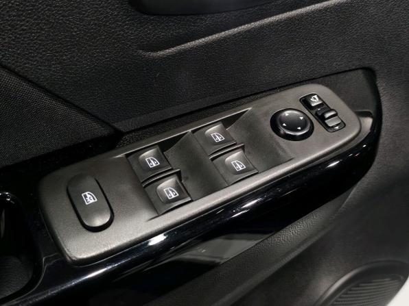 Renault Kaptur I с пробегом 2019 года, цена 1 490 000 рублей, 156439 км, внедорожник, Автокод Объявления