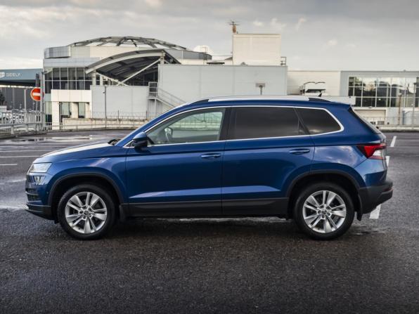 Skoda Karoq I с пробегом 2021 года, цена 2 430 000 рублей, 70006 км, внедорожник, Автокод Объявления