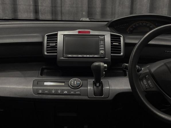 Honda Freed I с пробегом 2009 года, цена 929 000 рублей, 98000 км, компактвэн, Автокод Объявления