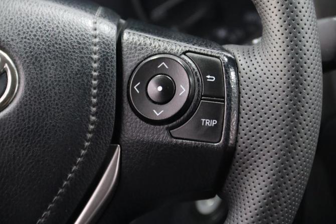Toyota RAV4 IV (XA40) Рестайлинг с пробегом 2017 года, цена 2 095 170 рублей, 294866 км, внедорожник, Автокод Объявления