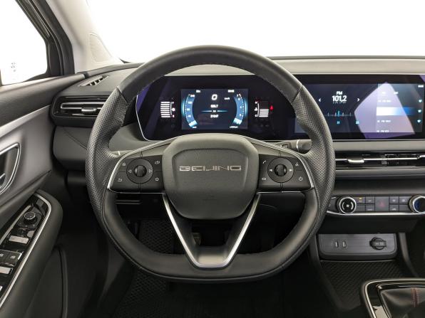 BAIC U5 Plus с пробегом 2024 года, цена 1 400 000 рублей, 21045 км, седан, Автокод Объявления