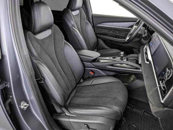 Geely Monjaro I с пробегом 2024 года, цена 3 490 000 рублей, 47335 км, внедорожник, Автокод Объявления