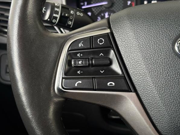 Hyundai Solaris II Рестайлинг с пробегом 2021 года, цена 1 690 000 рублей, 62520 км, седан, Автокод Объявления