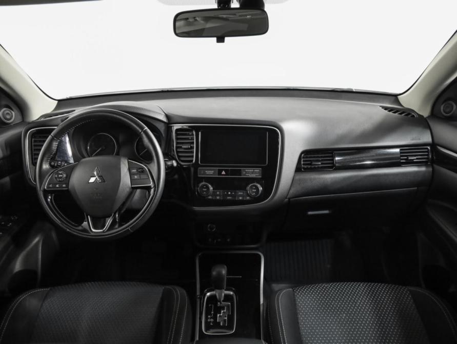 Mitsubishi Outlander III Рестайлинг 3 Санкт-Петербург  - изображение 11