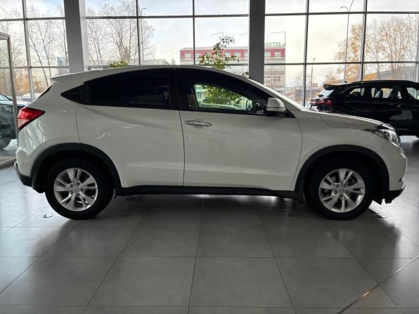Honda Vezel I с пробегом 2016 года, цена 1 395 000 рублей, 139000 км, внедорожник, Автокод Объявления