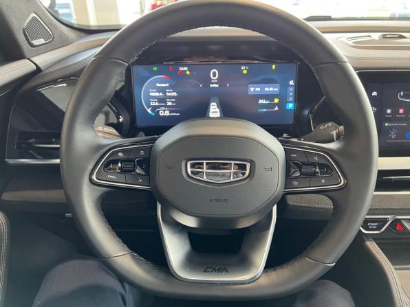 Geely Monjaro I с пробегом 2024 года, цена 3 649 900 рублей, 9888 км, внедорожник, Автокод Объявления
