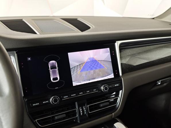 Porsche Macan I Рестайлинг с пробегом 2019 года, цена 4 975 000 рублей, 20580 км, внедорожник, Автокод Объявления