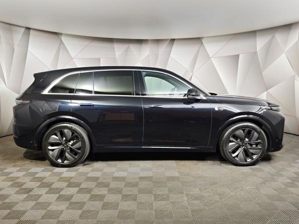 Li Auto (Lixiang) L7 I Рестайлинг с пробегом 2024 года, цена 6 995 000 рублей, 16564 км, внедорожник, Автокод Объявления