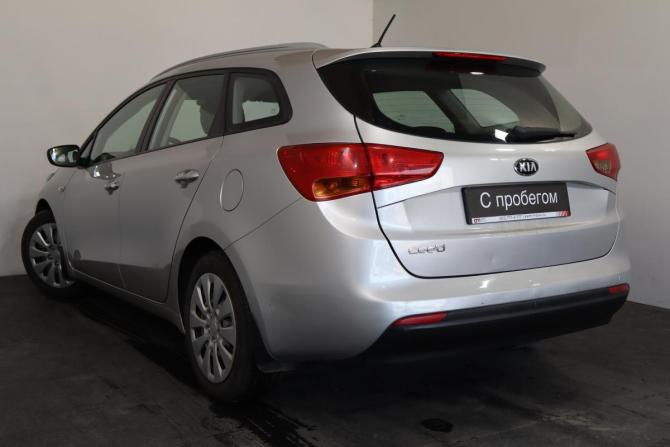 Kia Ceed II с пробегом 2015 года, цена 899 000 рублей, 171000 км, универсал, Автокод Объявления