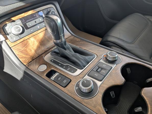 Volkswagen Touareg II Рестайлинг с пробегом 2016 года, цена 3 200 000 рублей, 94340 км, внедорожник, Автокод Объявления