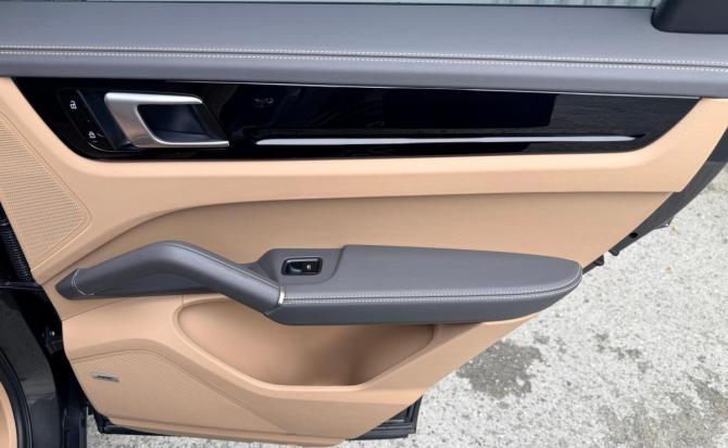 Porsche Cayenne III с пробегом 2019 года, цена 6 300 000 рублей, 101312 км, внедорожник, Автокод Объявления