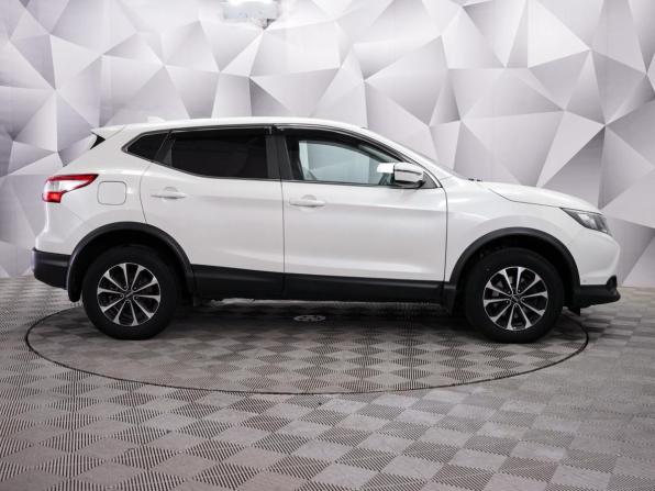 Nissan Qashqai II с пробегом 2017 года, цена 1 532 000 рублей, 165000 км, внедорожник, Автокод Объявления