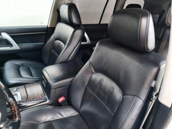 Toyota Land Cruiser 200 Series Рестайлинг 1 с пробегом 2014 года, цена 4 100 000 рублей, 230529 км, внедорожник, Автокод Объявления