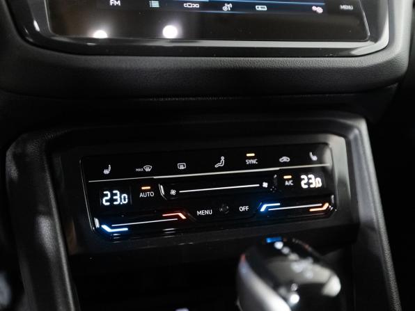 Volkswagen Tiguan II Рестайлинг с пробегом 2021 года, цена 2 500 000 рублей, 96009 км, внедорожник, Автокод Объявления
