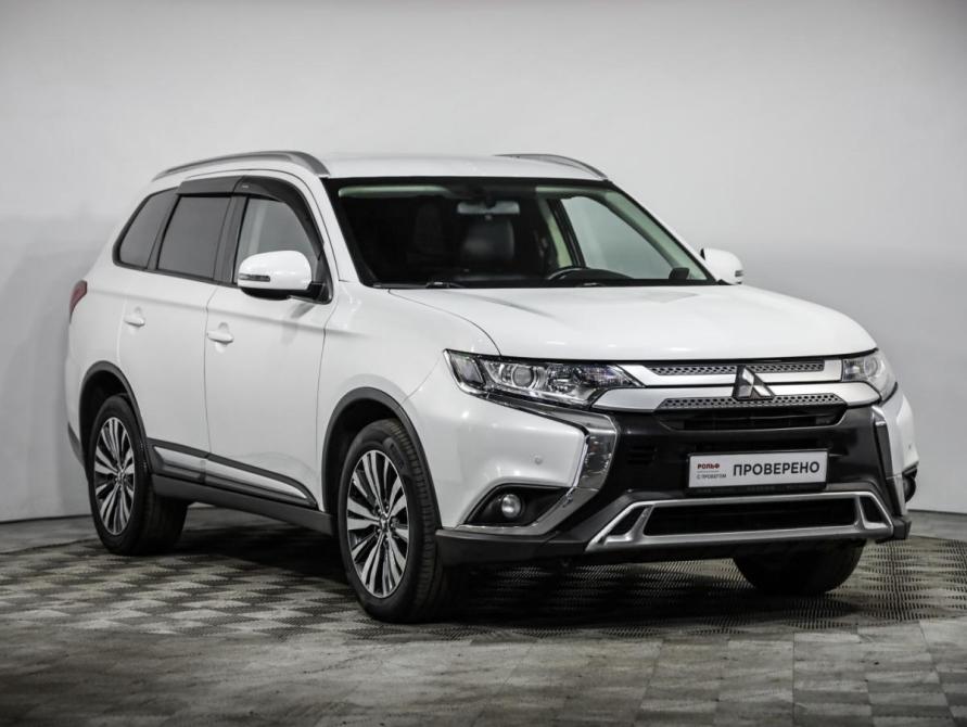Mitsubishi Outlander III Рестайлинг 3 Санкт-Петербург  - изображение 3