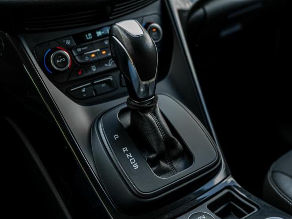 Ford Kuga II Рестайлинг с пробегом 2018 года, цена 1 040 000 рублей, 280505 км, внедорожник, Автокод Объявления