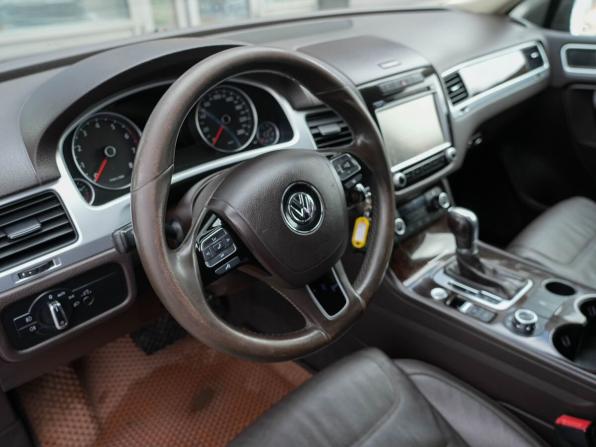 Volkswagen Touareg II с пробегом 2013 года, цена 2 250 000 рублей, 256547 км, внедорожник, Автокод Объявления