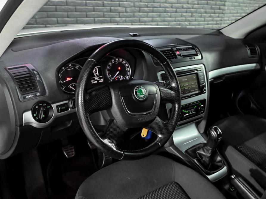 Skoda Octavia II (A5) Рестайлинг Екатеринбург  - изображение 11