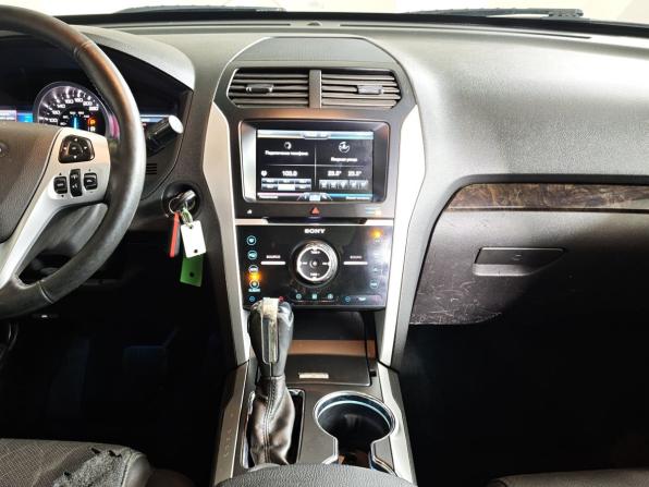 Ford Explorer V с пробегом 2015 года, цена 1 600 000 рублей, 310449 км, внедорожник, Автокод Объявления