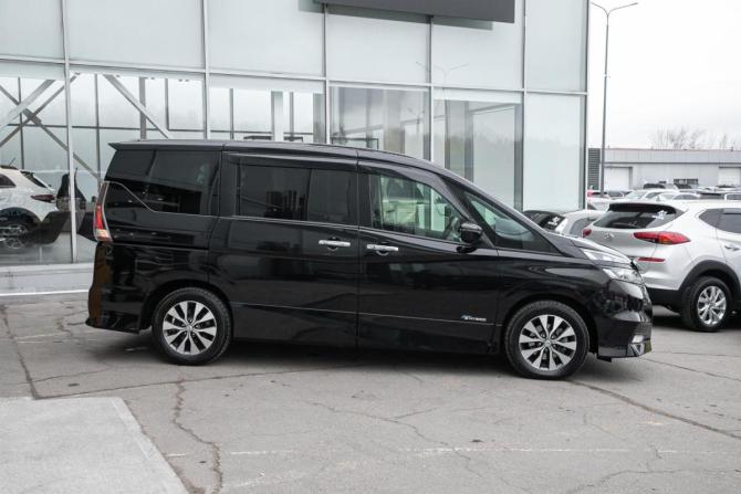 Nissan Serena V (C27) с пробегом 2017 года, цена 1 798 000 рублей, 98000 км, минивэн, Автокод Объявления