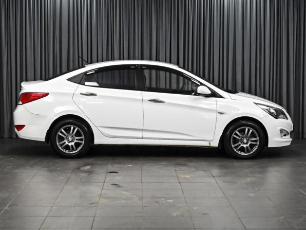 Hyundai Solaris I с пробегом 2014 года, цена 873 000 рублей, 100666 км, седан, Автокод Объявления