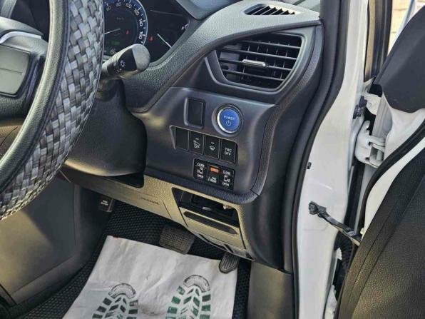 Toyota Noah III (R80) с пробегом 2015 года, цена 2 205 000 рублей, 192868 км, минивэн, Автокод Объявления