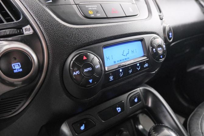 Hyundai ix35 I Рестайлинг с пробегом 2014 года, цена 1 349 000 рублей, 158000 км, внедорожник, Автокод Объявления