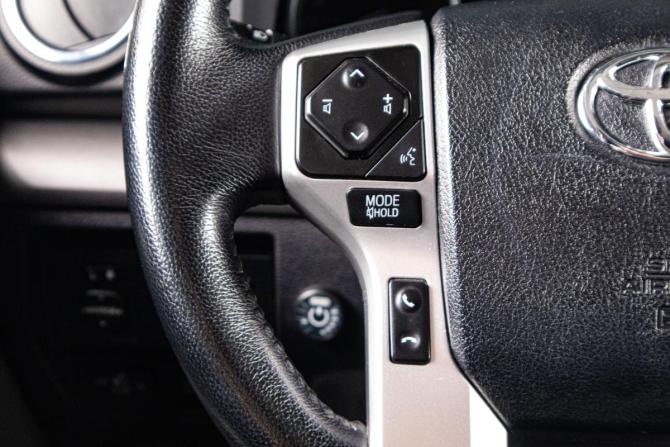 Toyota Tundra II Рестайлинг с пробегом 2021 года, цена 6 549 000 рублей, 69200 км, offers.body_type.unknown, Автокод Объявления