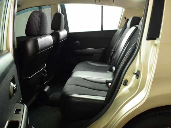 Nissan Tiida I с пробегом 2009 года, цена 699 999 рублей, 247038 км, хэтчбек, Автокод Объявления