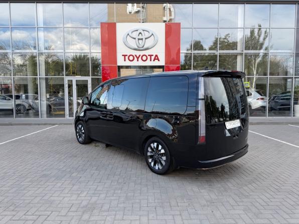 Hyundai Staria I с пробегом 2023 года, цена 4 550 000 рублей, 261605 км, минивэн, Автокод Объявления