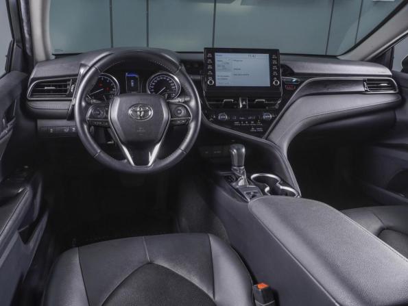 Toyota Camry VIII (XV70) Рестайлинг с пробегом 2021 года, цена 3 439 000 рублей, 68951 км, седан, Автокод Объявления