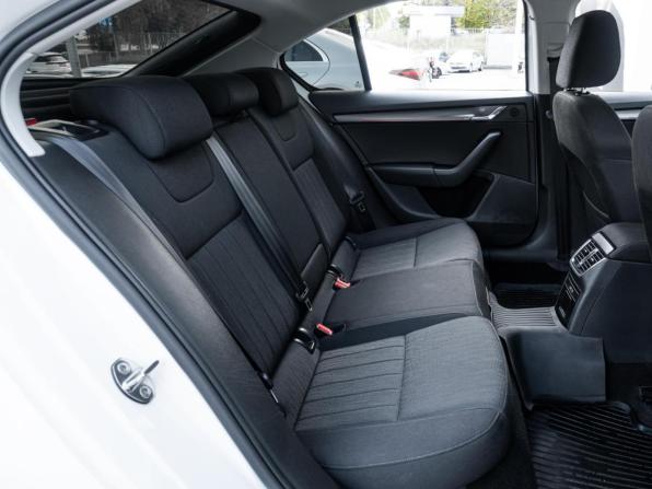 Skoda Octavia III (A7) Рестайлинг с пробегом 2019 года, цена 2 067 000 рублей, 99774 км, лифтбек, Автокод Объявления