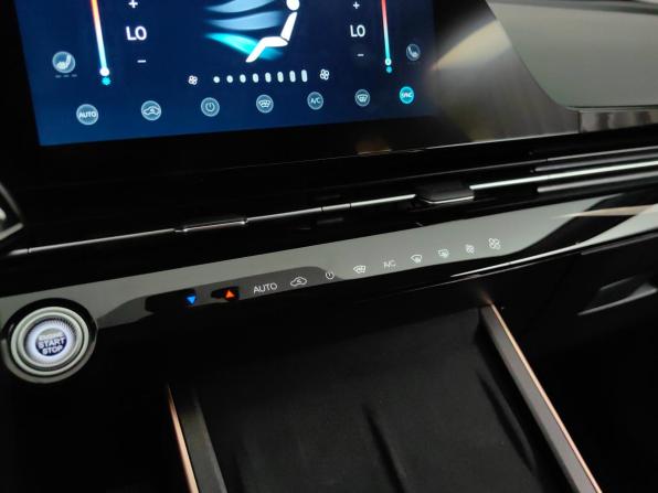 Omoda C5 I с пробегом 2024 года, цена 1 799 000 рублей, 18601 км, внедорожник, Автокод Объявления