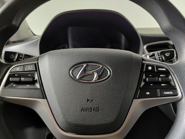 Hyundai Solaris II с пробегом 2018 года, цена 1 250 000 рублей, 91115 км, седан, Автокод Объявления